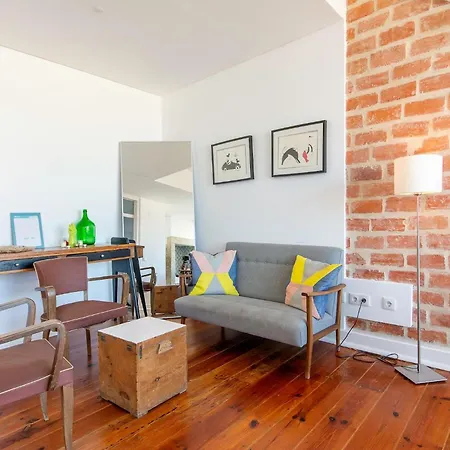 Апартаменты Amidst The Rooftops Of